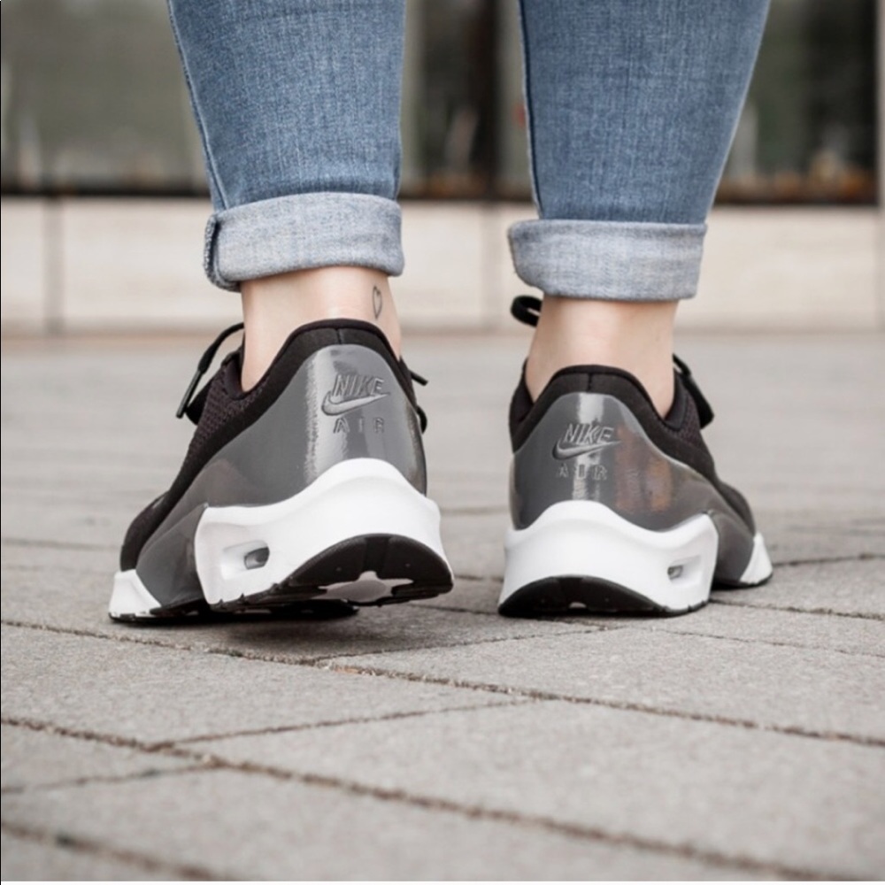 NWT Nike Air Max Jewel Black WMNS - Picture 3 of 7